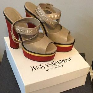 YVES SAINT LAURENT Leather Platform Sandal